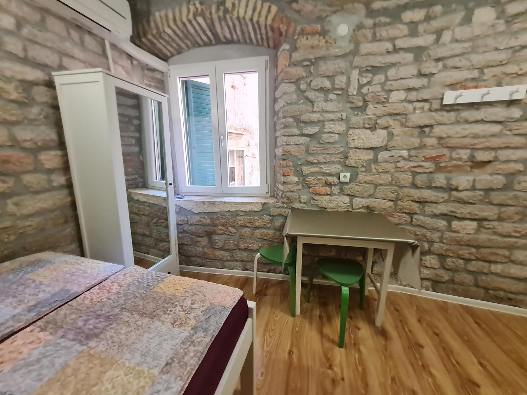 Rooms & Studio Apartments Šibenik Værelse billede