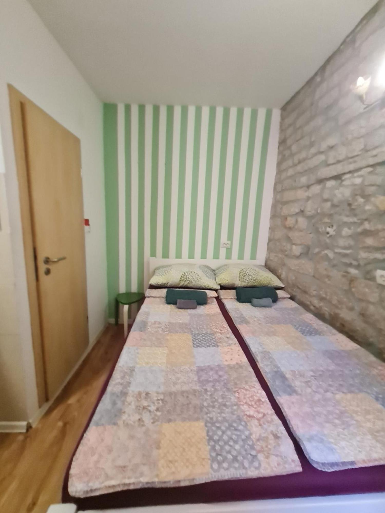 Rooms & Studio Apartments Šibenik Værelse billede